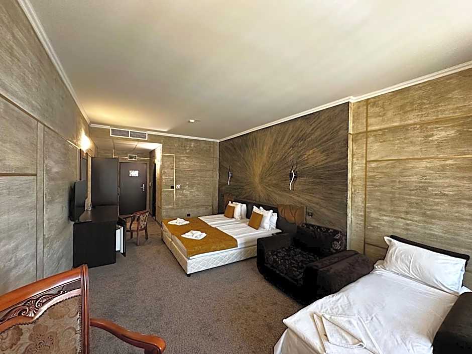 Art Hotel Babylon