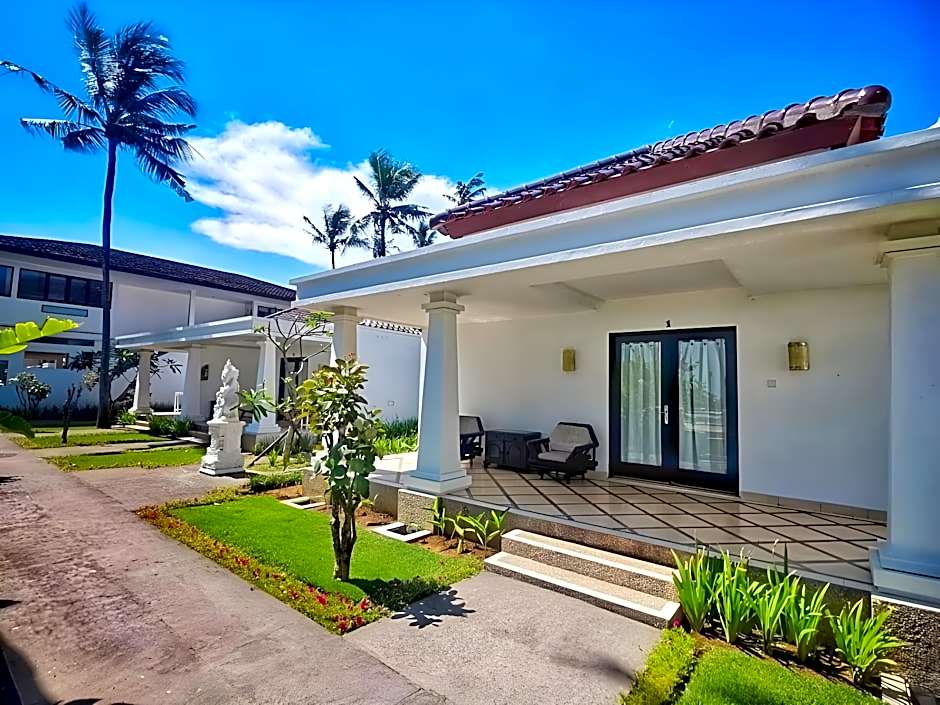 Legong Keraton Beach Hotel