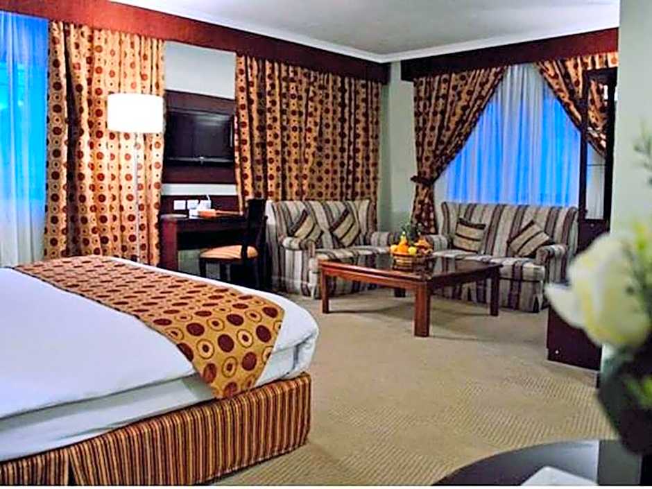 Larsa Hotel