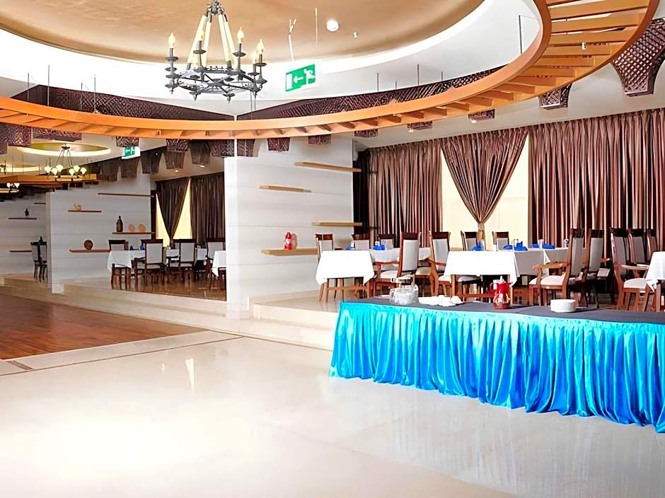 Ewan Ajman Suites Hotel