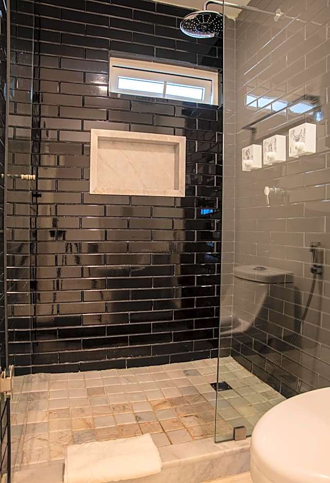 The Xperience by g - Adults only