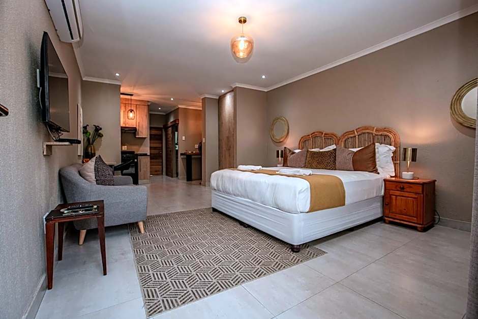 Bushbaby Valley Lodge