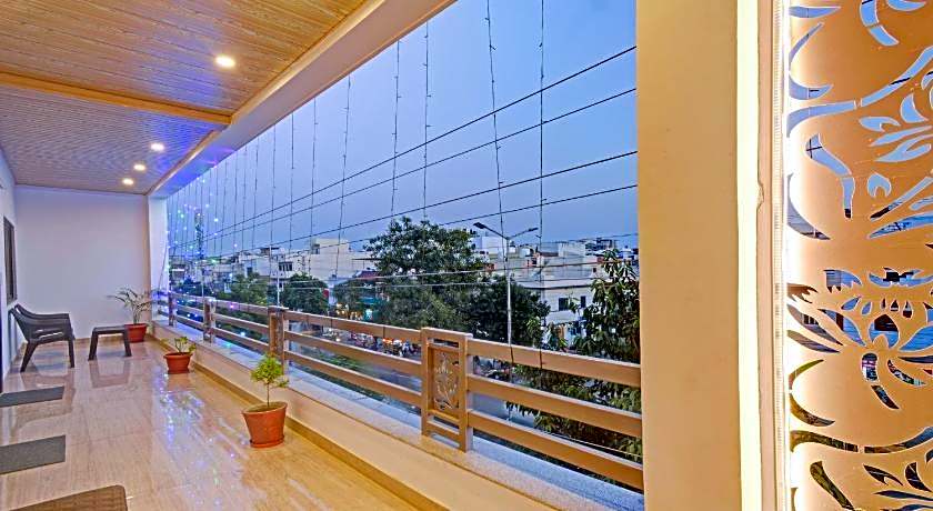 Treebo Paras Raj Near City Palace