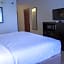 Holiday Inn Express and Suites Pittsburgh West Mifflin