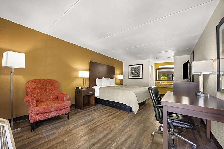 Quality Inn Columbus near Fort Benning