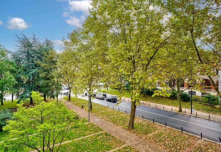 B&B HOTEL Paris Malakoff Parc des Expositions