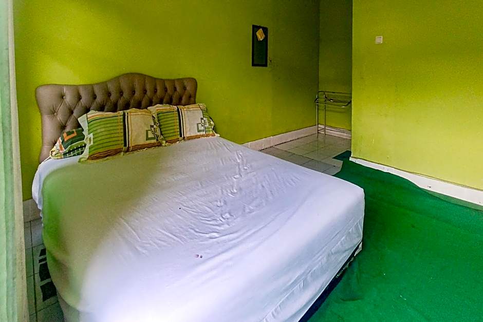 Hotel O Dienda Hayu Near Alun Alun Tastura