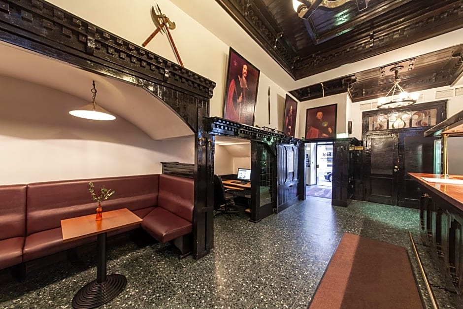 Hotel Ahl Meerkatzen Koln