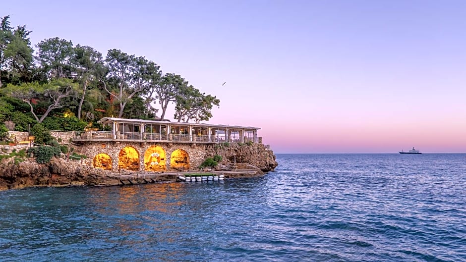 Monte-Carlo Beach