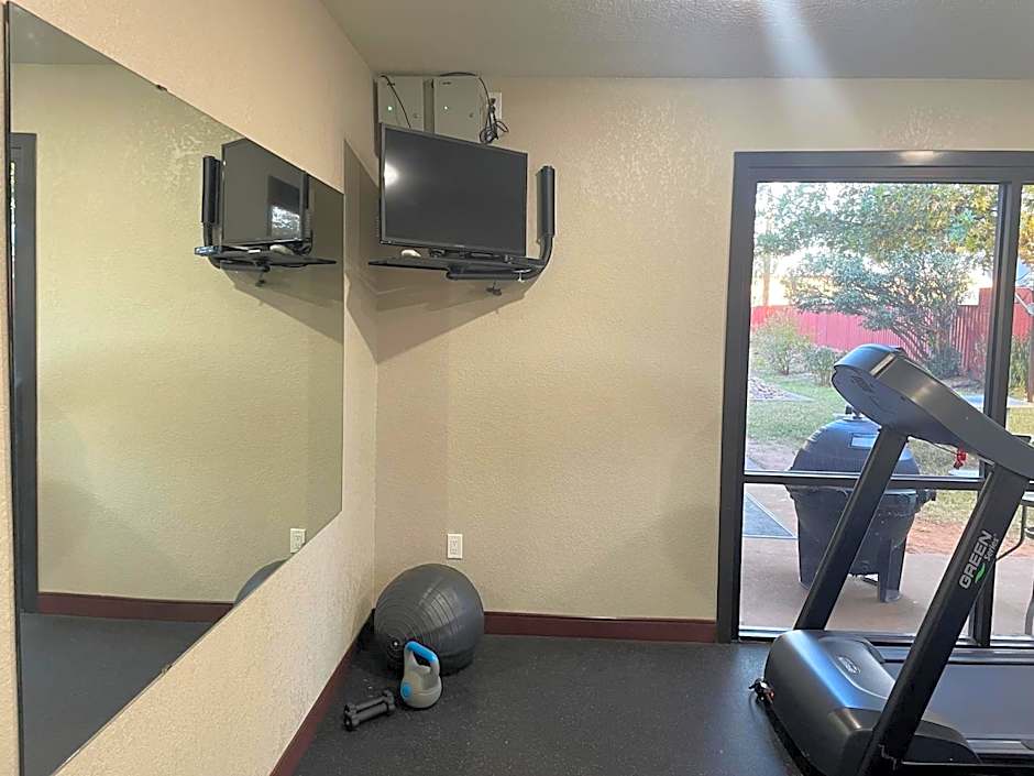 Days Inn by Wyndham Childress