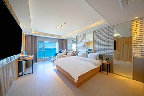 Premium Double Room with Sea View