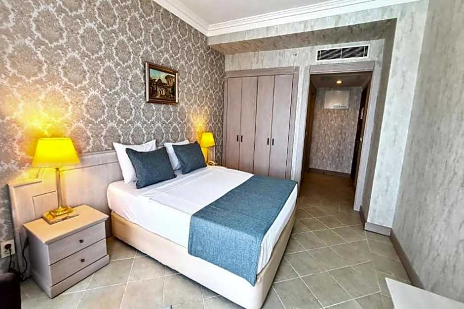 X Life Hotel Sarıgerme 15 - Adult Hotel