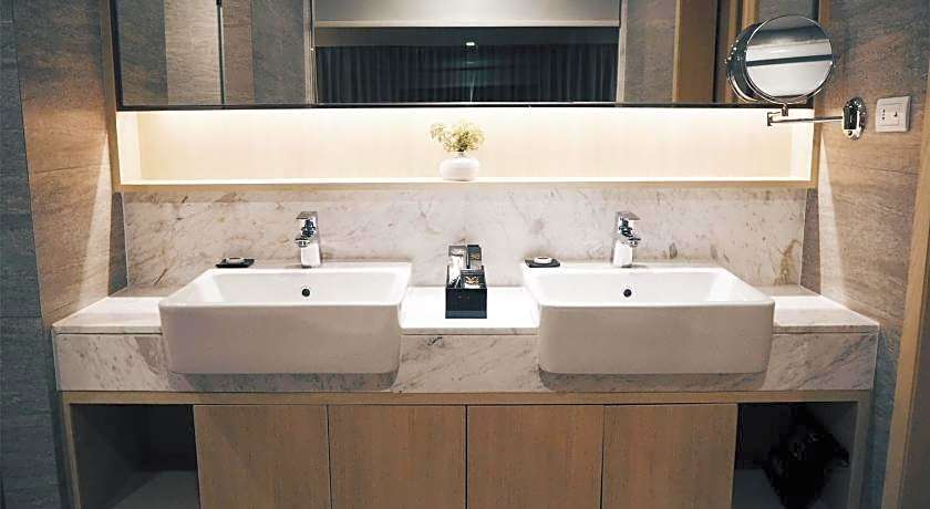 Eleven Hotel Bangkok Sukhumvit 11