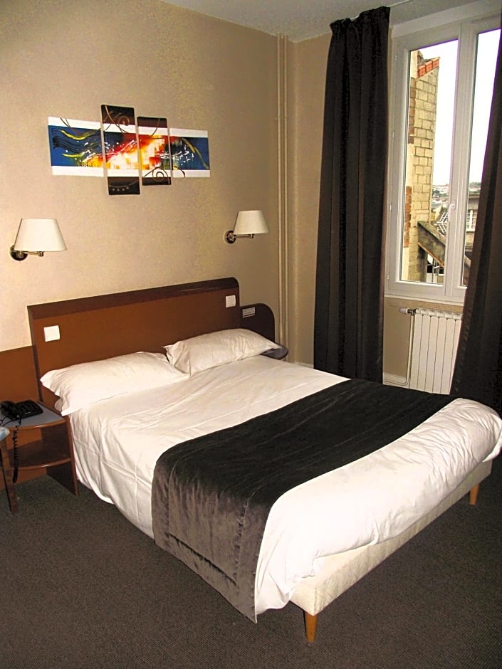 Logis Hotel des Bourbons