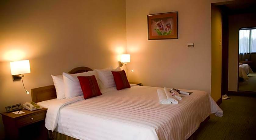 The Centrepoint Hotel