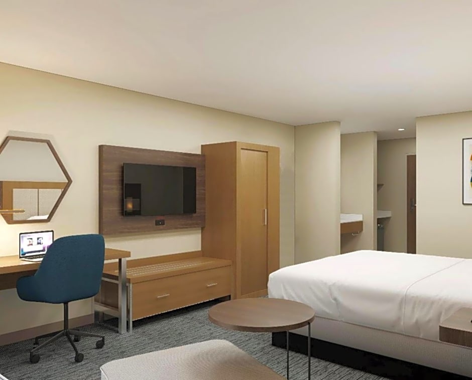 Holiday Inn Express Redding North By IHG