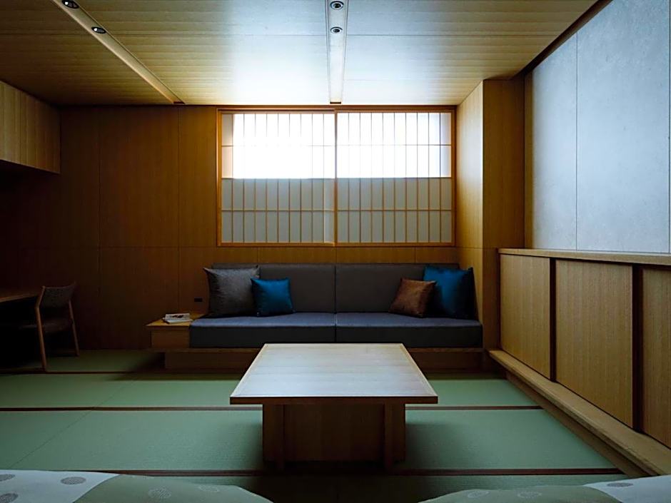 黒梅屋 Kurumiya