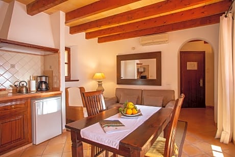 STANDARD APARTMENT WITH BALCONY