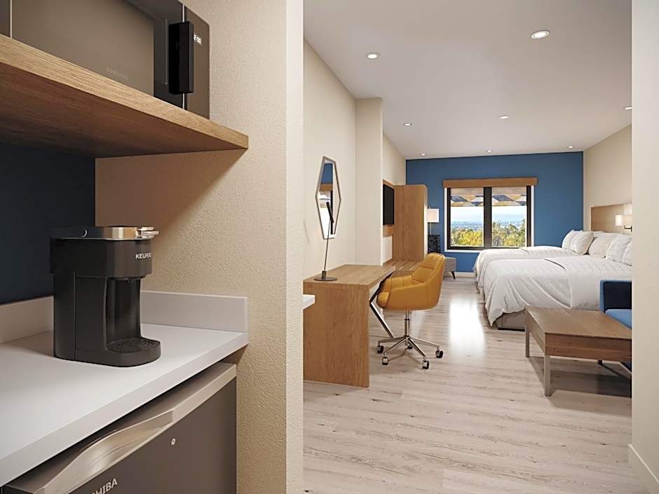 Holiday Inn Express And Suites Southfield Detroit By IHG