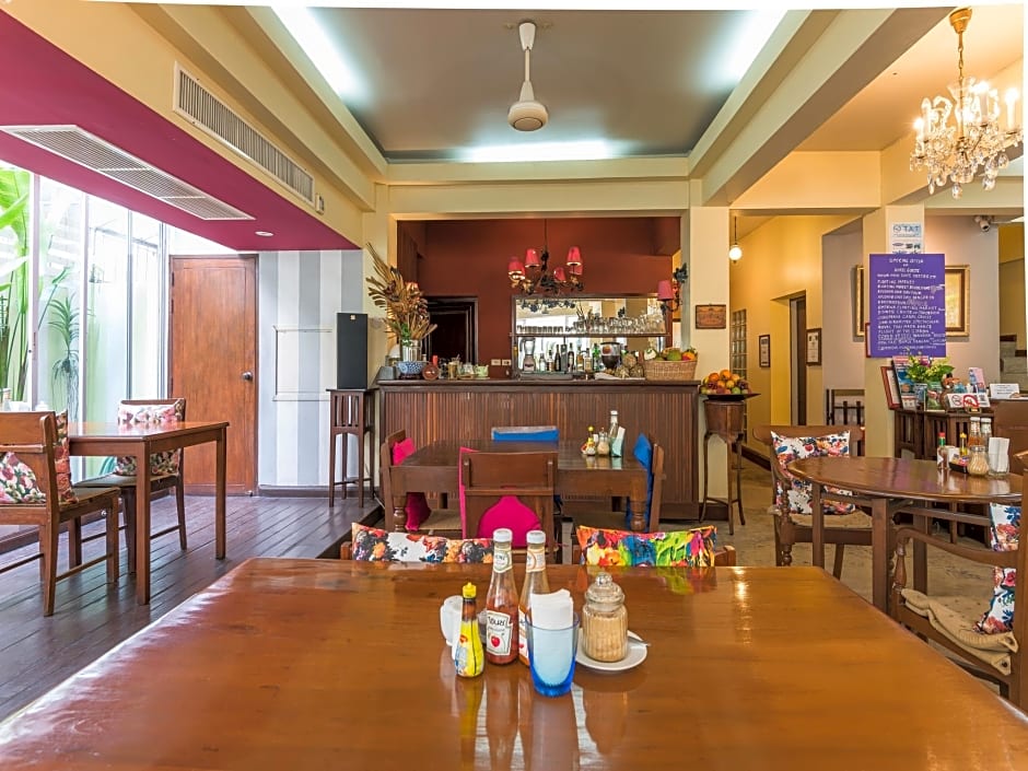 Sourire at Rattanakosin Island Hotel