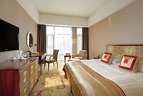 Standard King Room - Non-Smoking