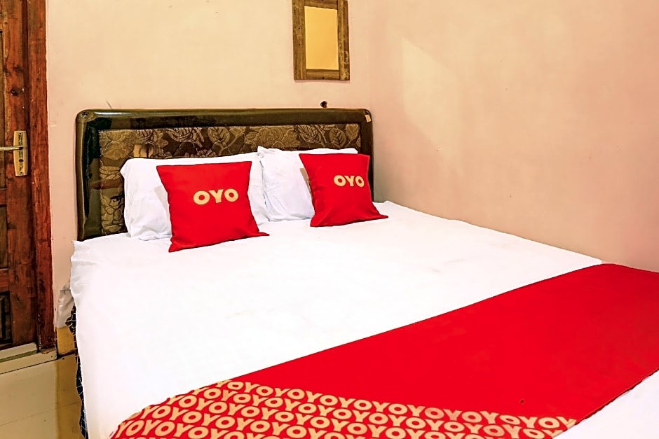 OYO 92499 Bagas Homestay Wonokitri