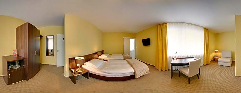 Hotel Mercedes City