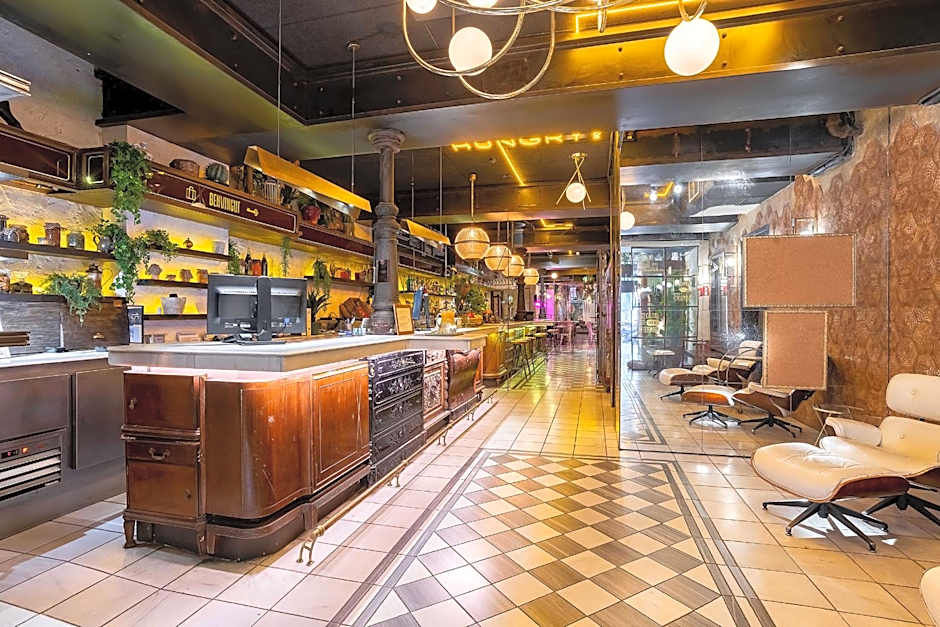 Casa Gracia Barcelona Hostel