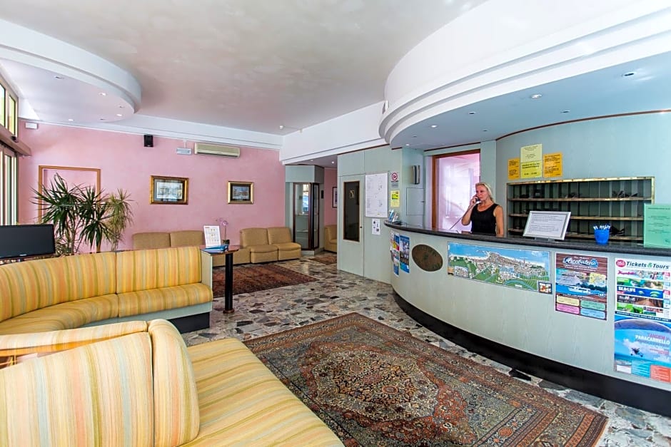 Hotel Touring