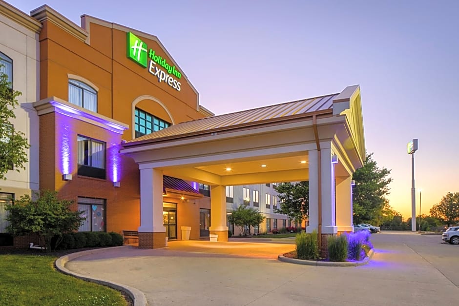 Holiday Inn Express Bloomington West