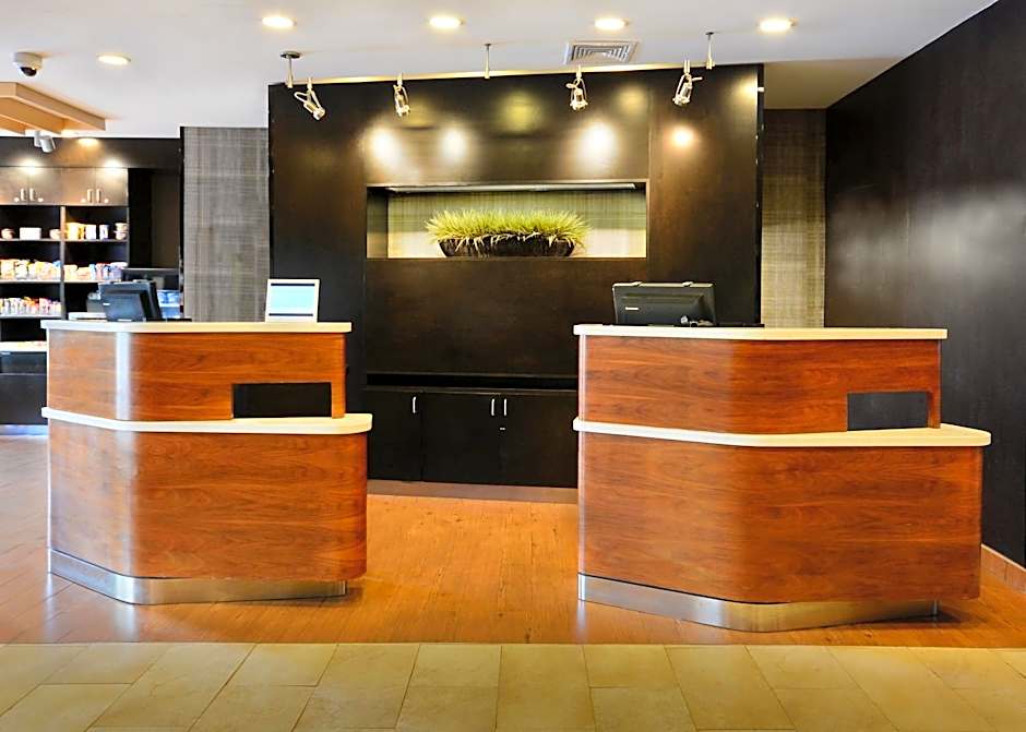 Courtyard by Marriott Burlington