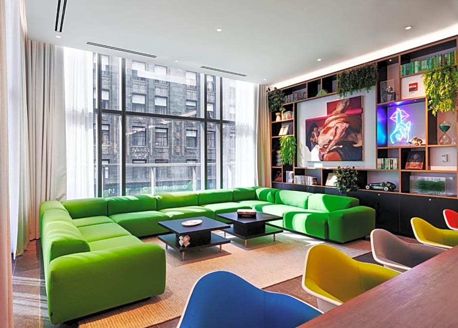 citizenM Chicago Downtown