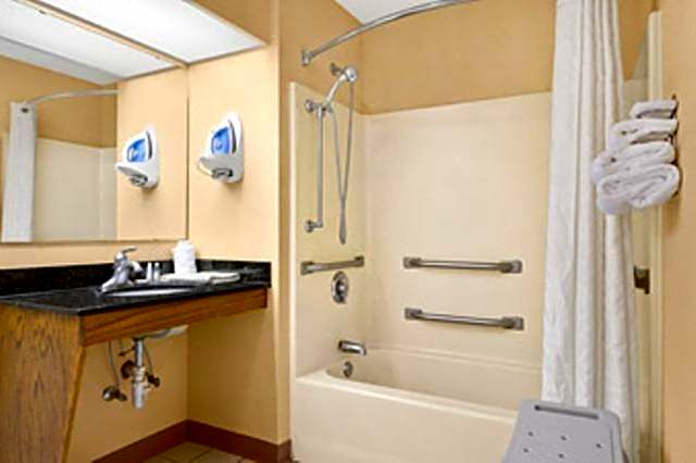 Baymont by Wyndham Waycross