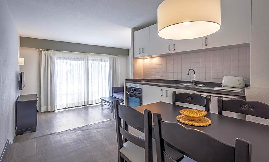 Apartamentos Hg Cristian Sur