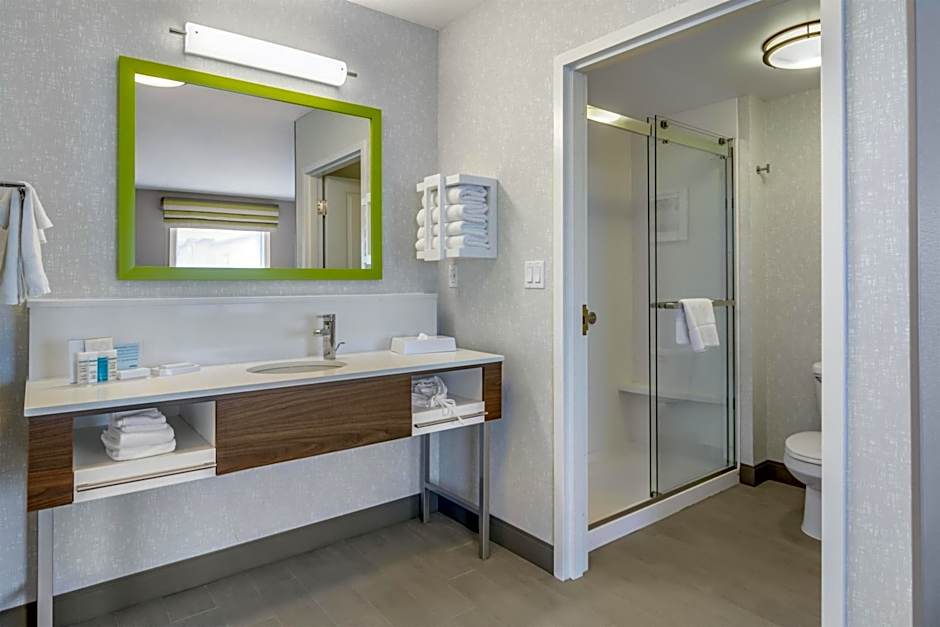 Hampton Inn By Hilton And Suites Edmonton West