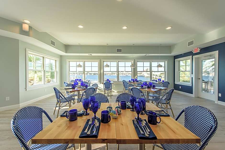 Marker 8 Hotel and Marina