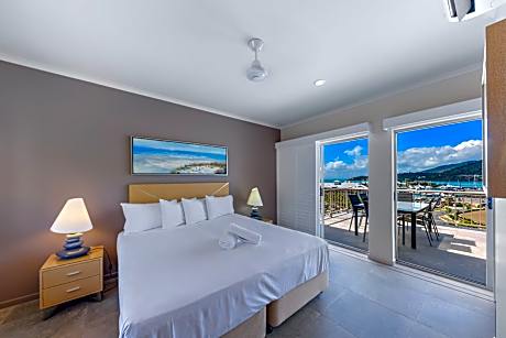 Three-Bedroom Apartment - Penthouse