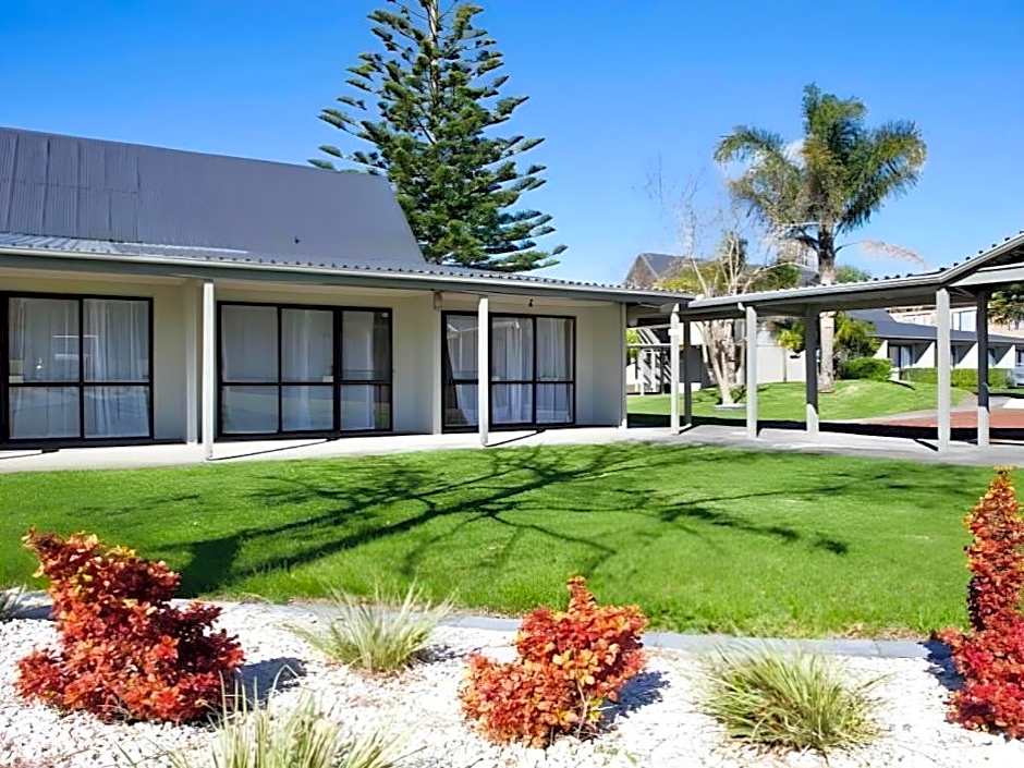 Kiwi Airport Backpackers