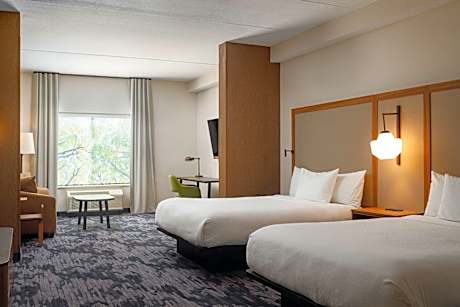 Suite, 2 Queen, Sofa bed