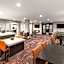 La Quinta Inn & Suites by Wyndham Austin Round Rock
