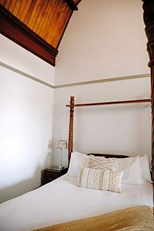 Queen Room with Balcony