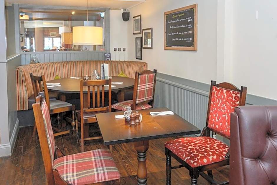 Balfour Arms