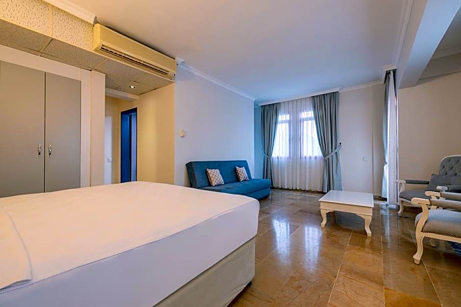 Hanedan Beach Hotel