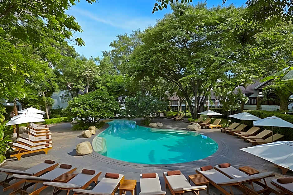 Woodlands Suites, Serviced Residences