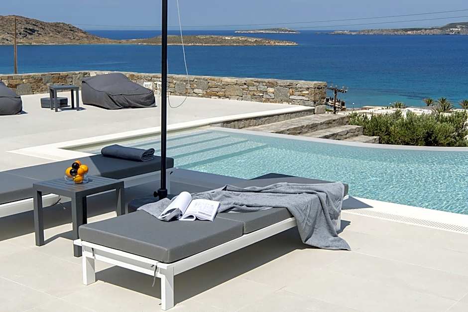 Kymo Luxury Suites Paros