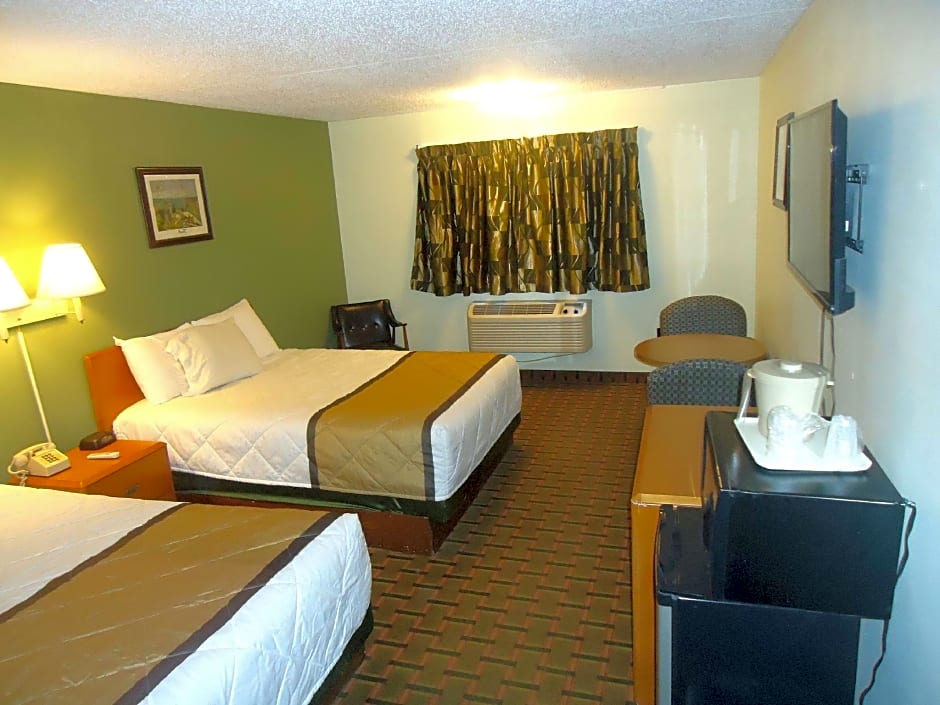 Knights Inn Paxinos Danville