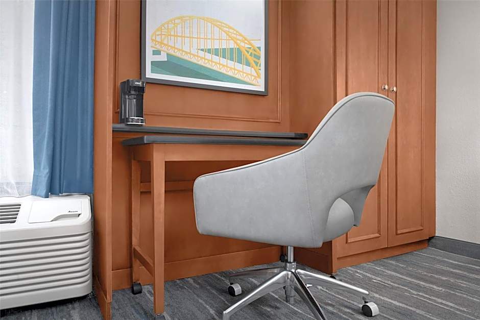 Hampton Inn By Hilton Pittsburgh/Greentree