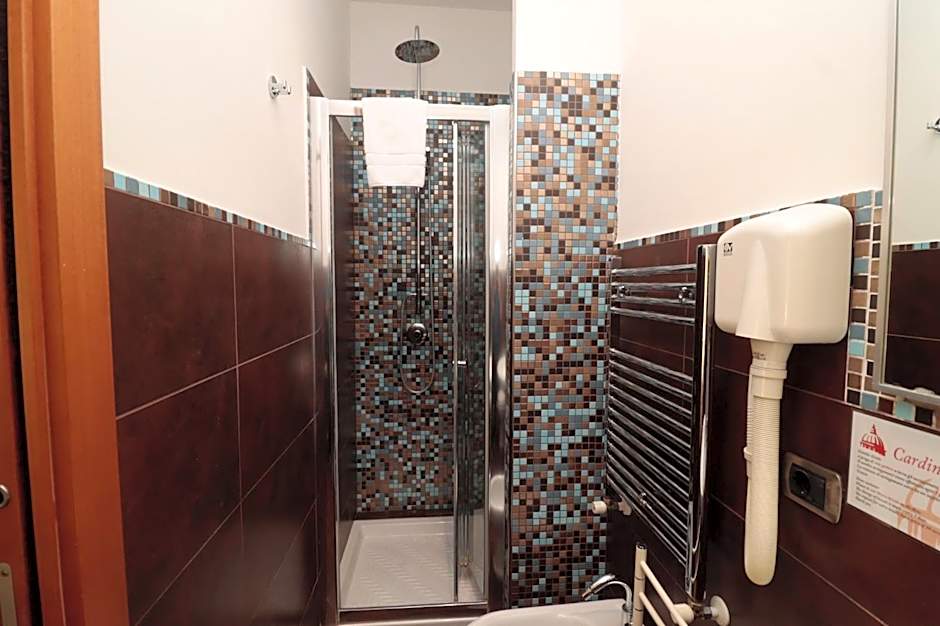 Cardinal Vatican Inn