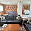 Emerald Tropical Palms B & B