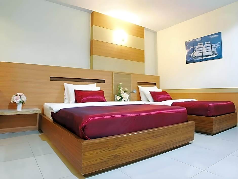 Amnauysuk Hotel